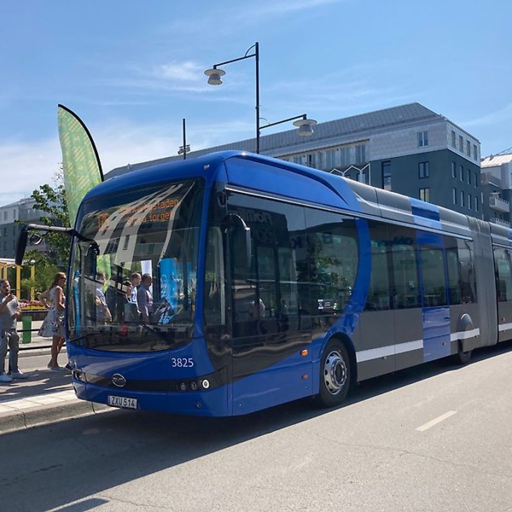 Barkarbystaden - BRT-bussen Premiär