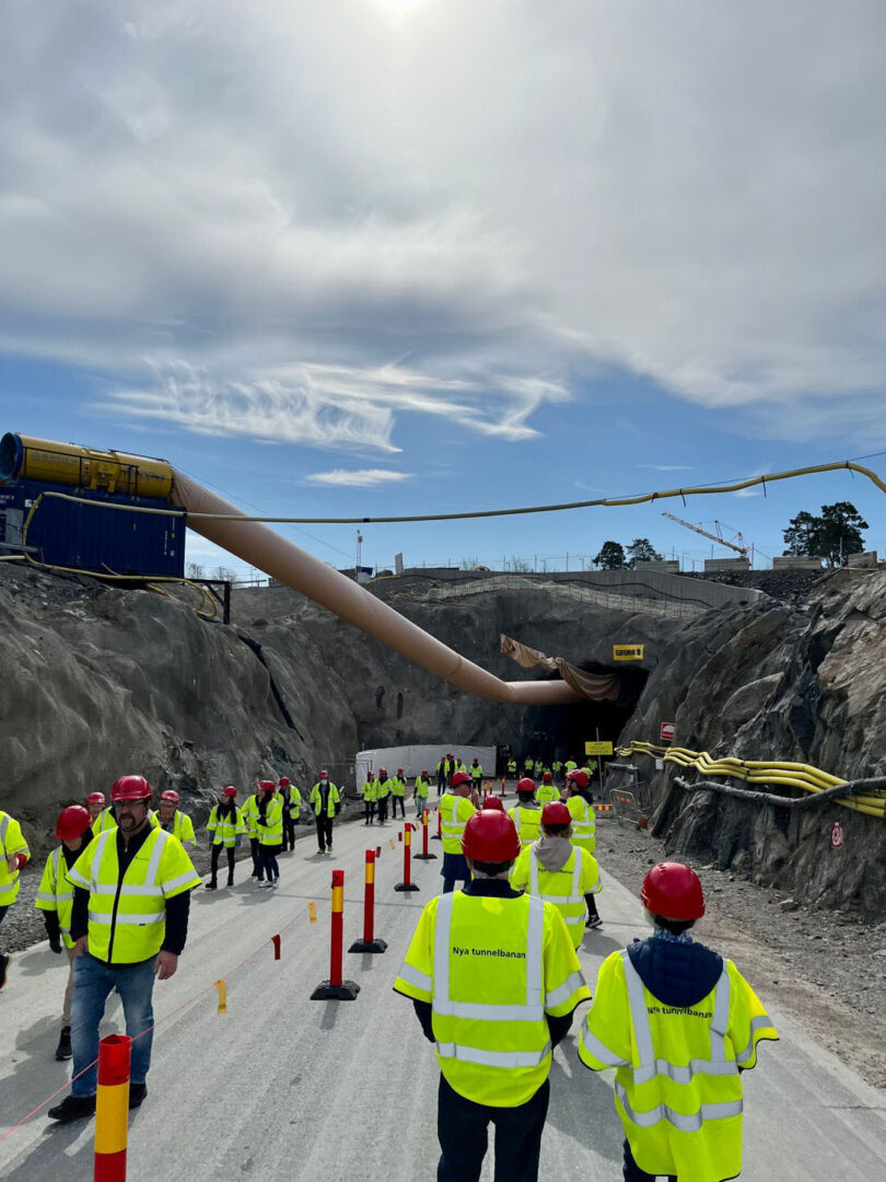 Öppen tunnel ovan mark